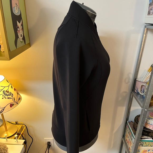 Lululemon stretchy soft scuba material sweater - Picture 4 of 6